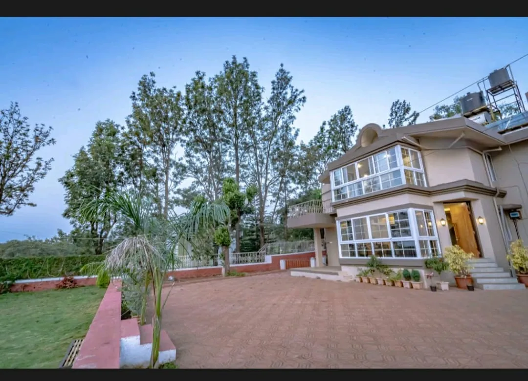 Leo Villa- Cozy 5BHK