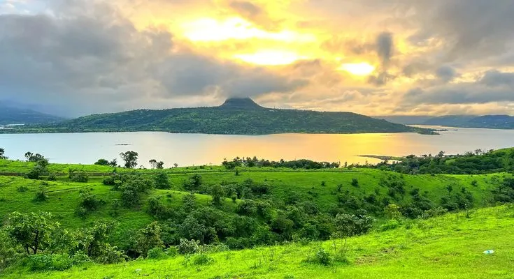 Luxury Villa Stays in Pawna: Where Extended Families Find Elegance and Connection