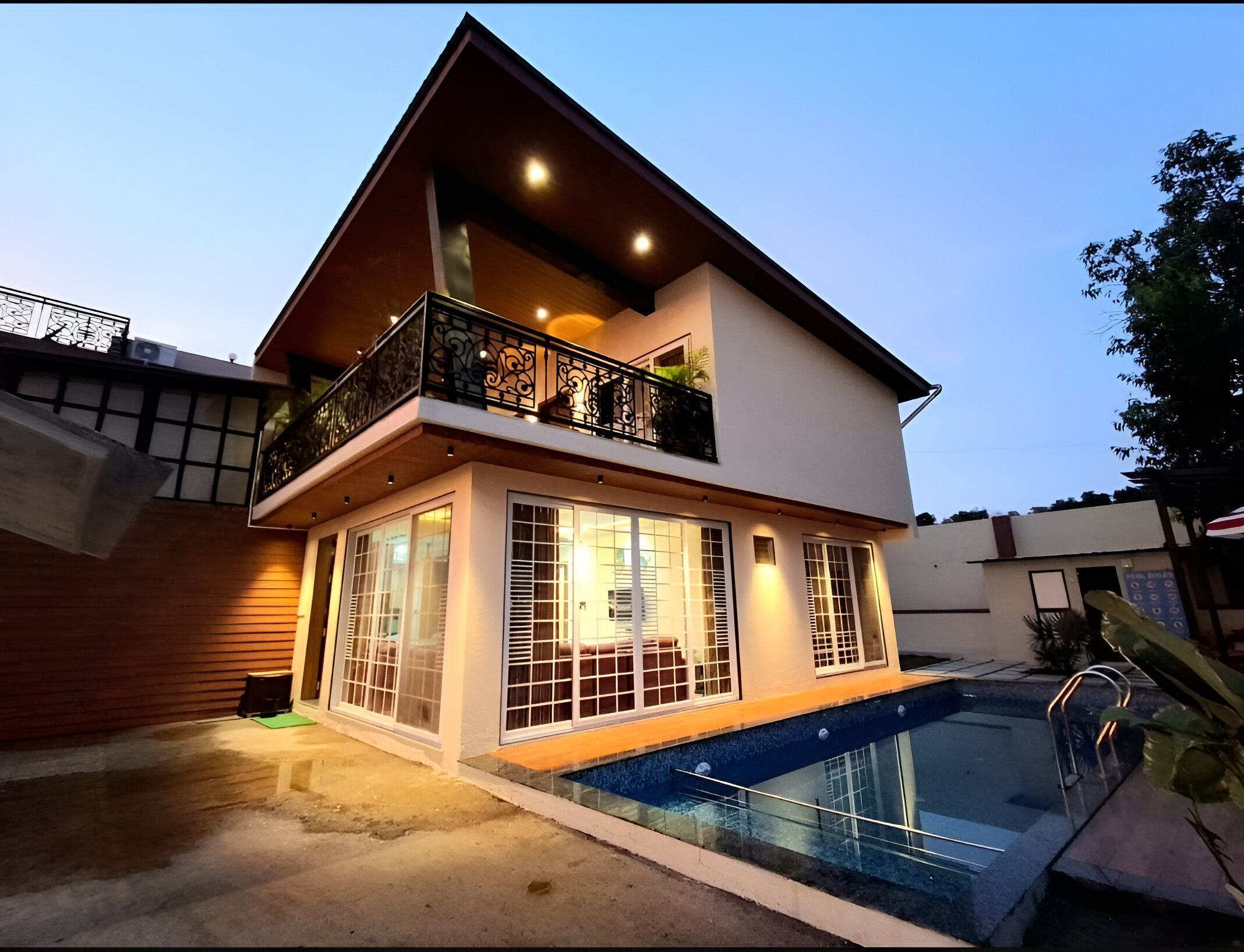 Ayaan Villa